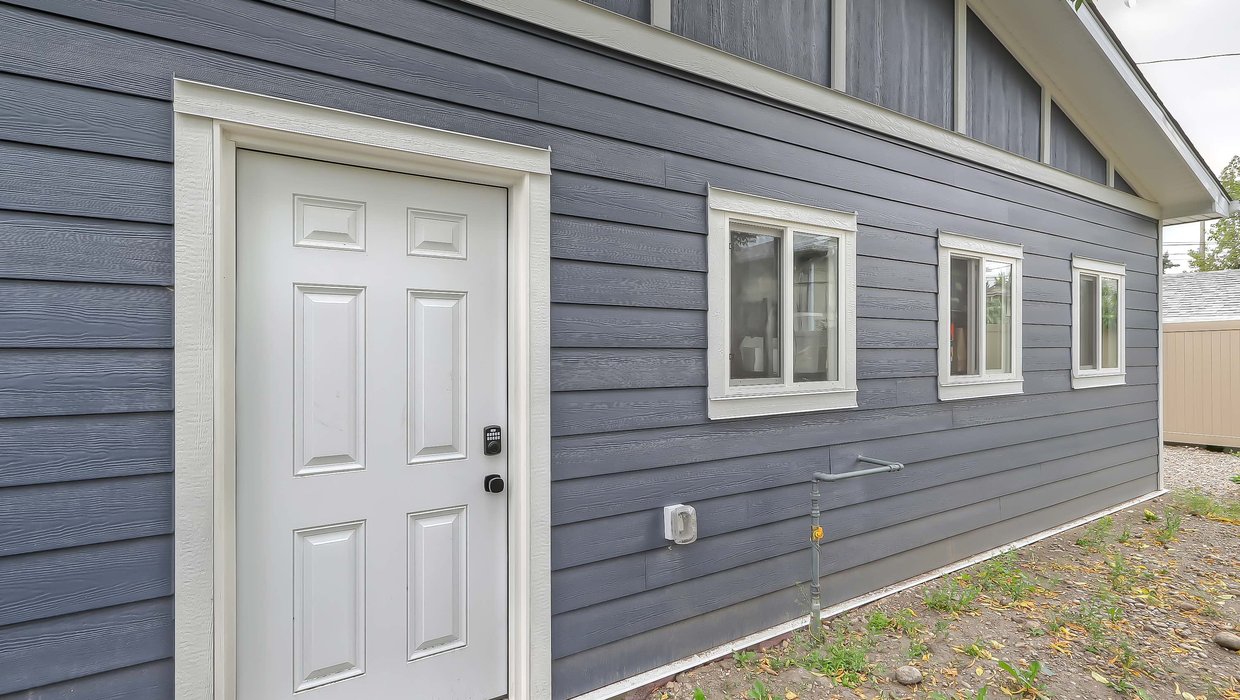 70 Street Calgary Garage Build 12_copy[1]