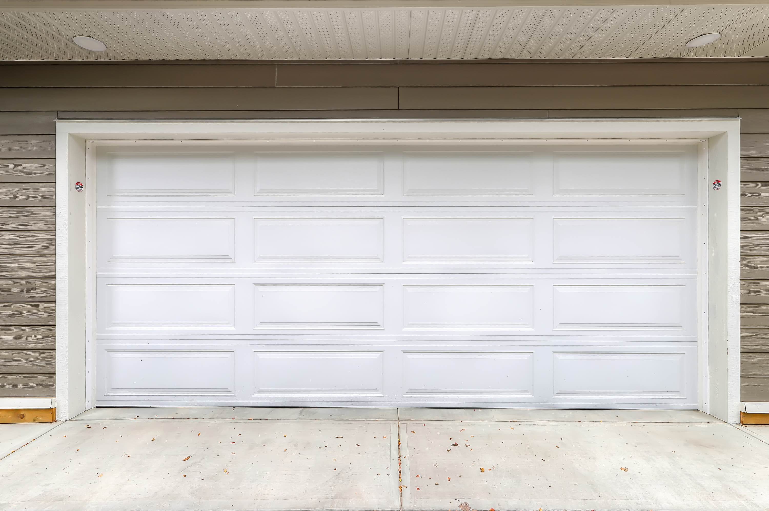 Chippendale Drive Calgary Garage Construction 4_copy[1]