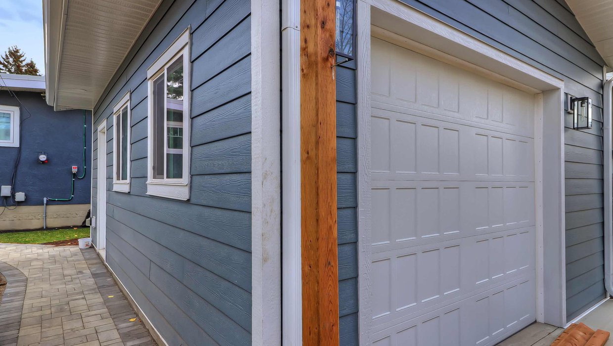 Varsity Drive Calgary Garage Construction 4 copy