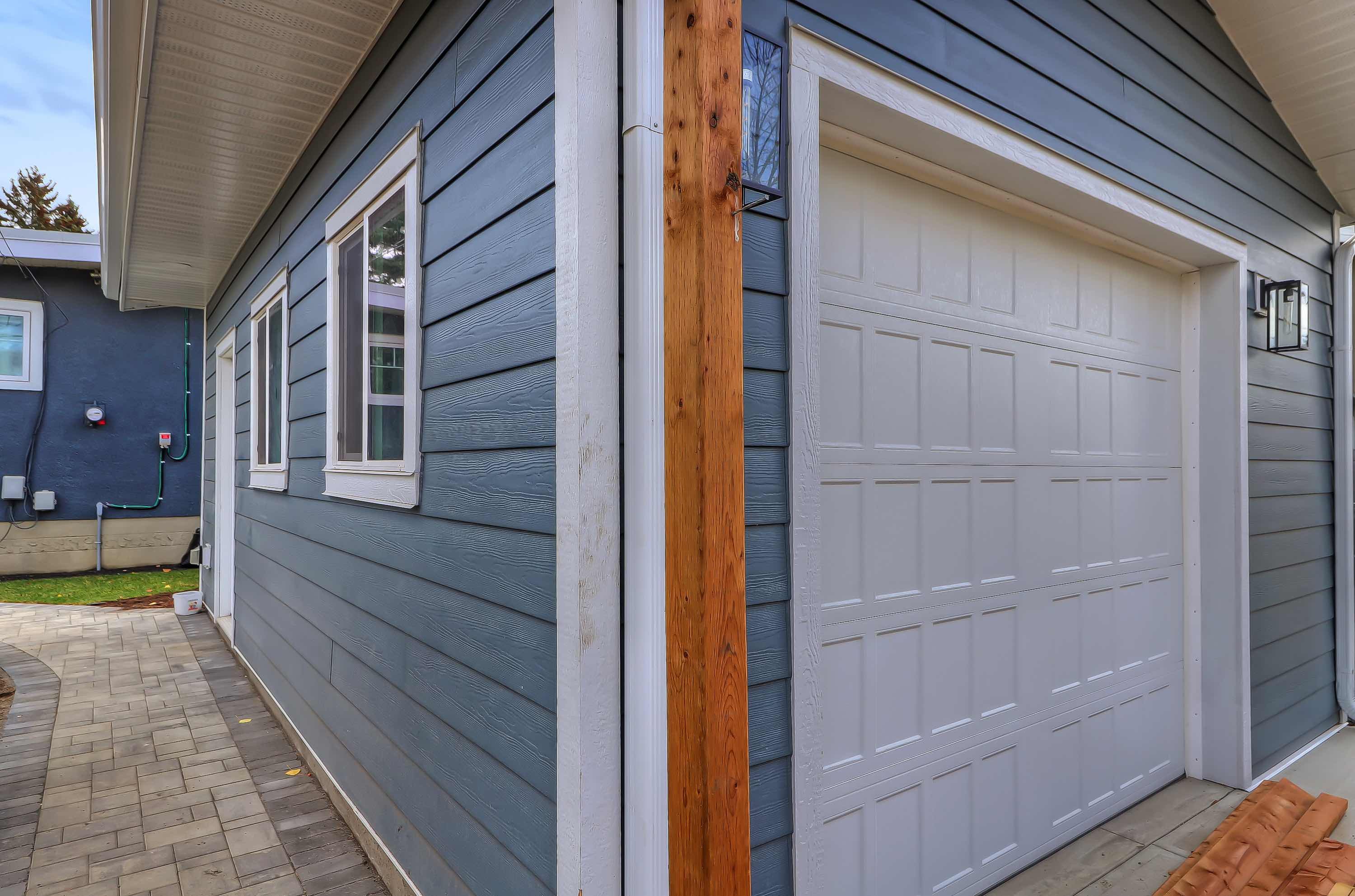 Varsity Drive Calgary Garage Construction 4 copy