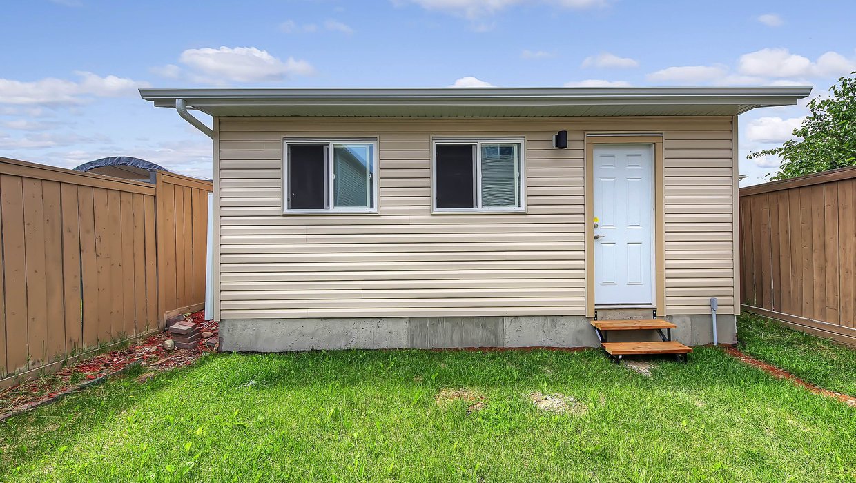 Bridlewood Garage Construction