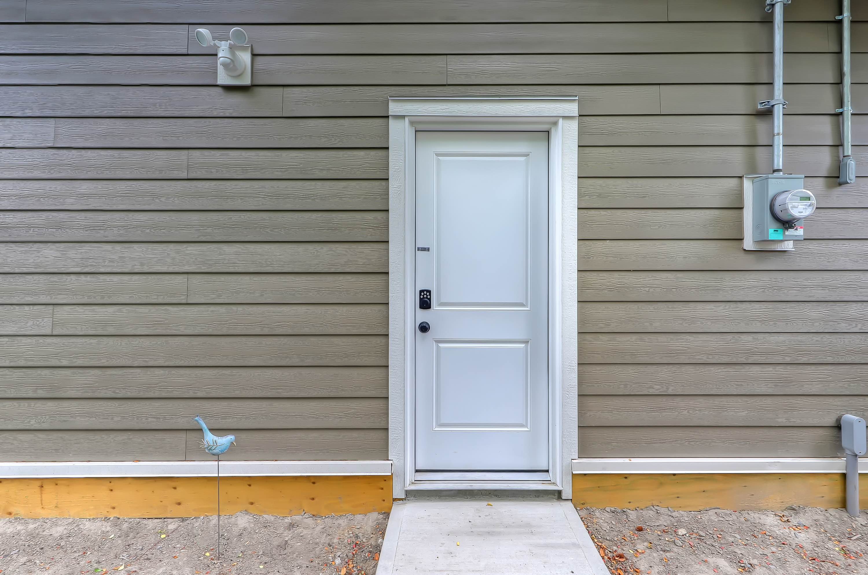 Chippendale Drive Calgary Garage Construction 8_copy[1]