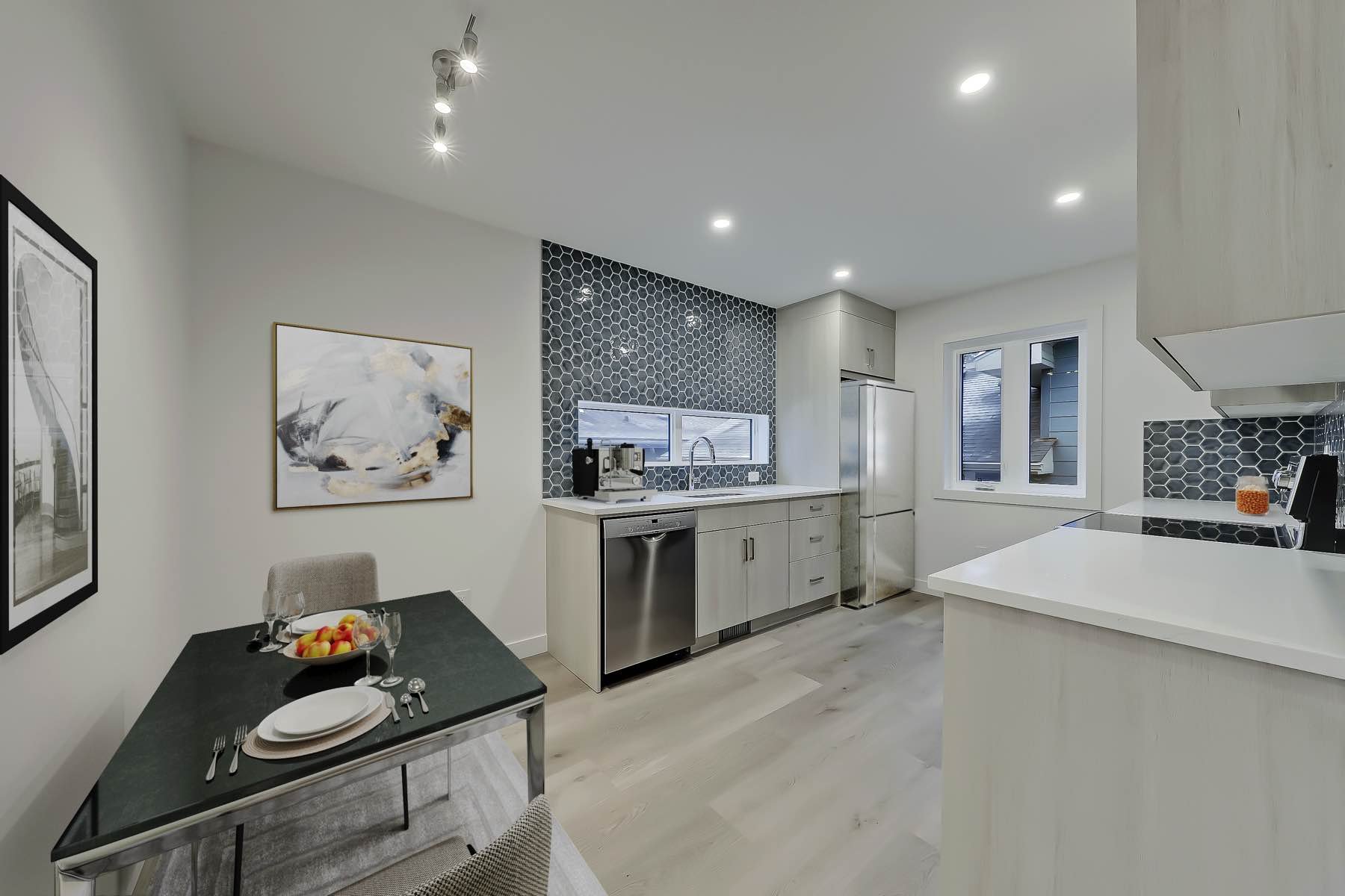 resize_13 copy 2_final (1)